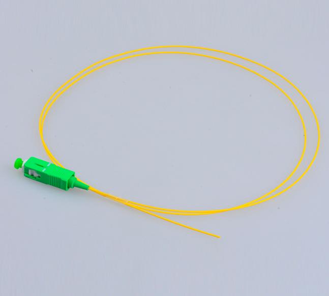 Cable amarillo unimodal Ã³ptico del simplex G657A1 2.0m m de la coleta SC/APC