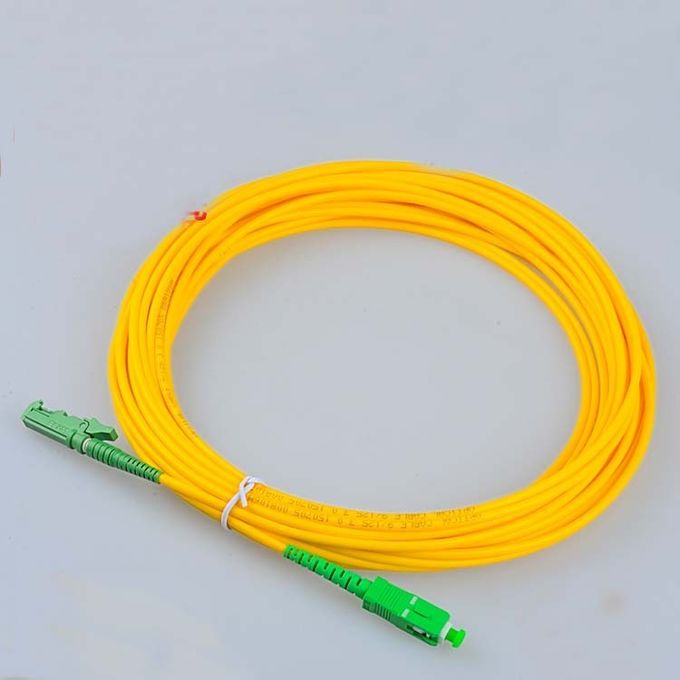 FTTH E2000 APC - cordÃ³n de remiendo de la fibra Ã³ptica del SC/de APC, cable del simplex del solo modo