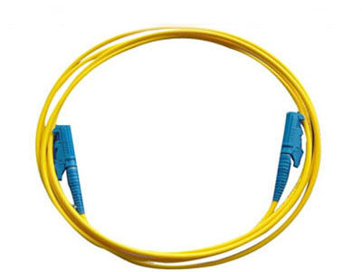 Cordón de remiendo amarillo de la fibra del solo modo del simplex E2000 UPC modificado para requisitos particulares