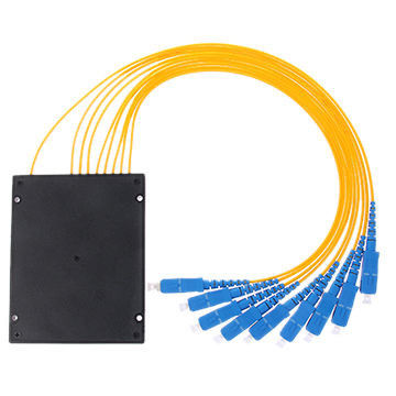 1 x 8 longitud de onda de par en par de funcionamiento del divisor 2.0m m del PLC de la fibra Ã³ptica con los conectores del SC/del UPC