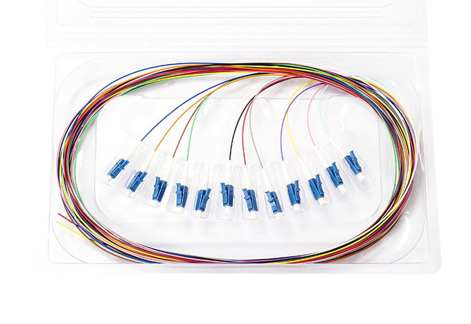Alta chaqueta del amarillo LSZH del cable de fribra óptica de la coleta del LC UPC de la credibilidad hacia fuera