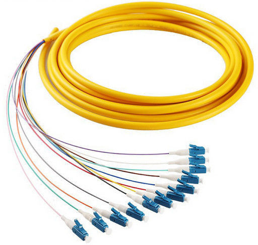 Alta chaqueta del amarillo LSZH del cable de fribra óptica de la coleta del LC UPC de la credibilidad hacia fuera