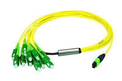 Color del amarillo del cable del desbloqueo de las fibras MPO del SC/de APC 12 para la red del almacén