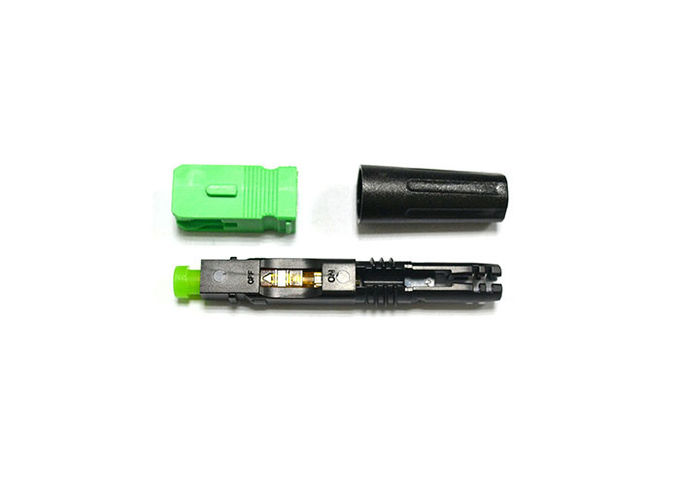 Conector rápido de la fibra óptica del cable de descenso de FTTH pre - 50m m pulidos hicieron en sitio