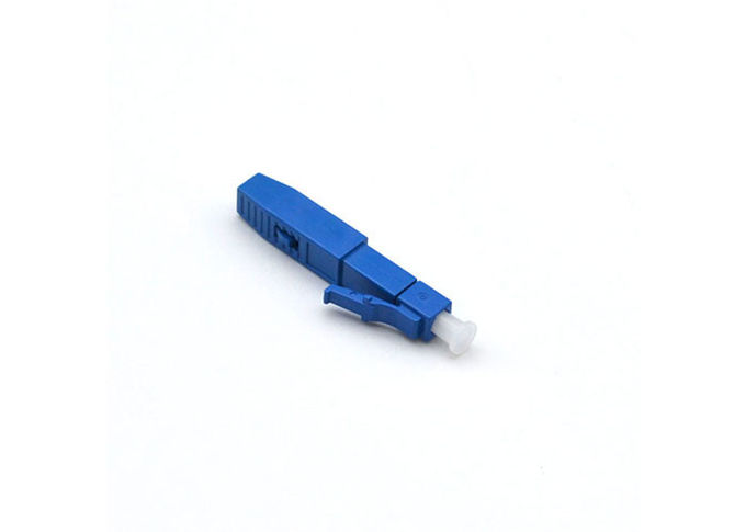 Del LC UPC de la fibra Ã³ptica del conector azul integrado rÃ¡pido pre - para el cable tensado del almacenador intermediario de 0.9m m